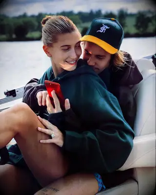 Justin and Hailey get engaged. 