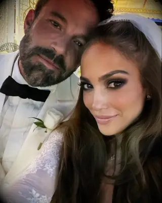 jennifer and ben bennifer on their wedding day