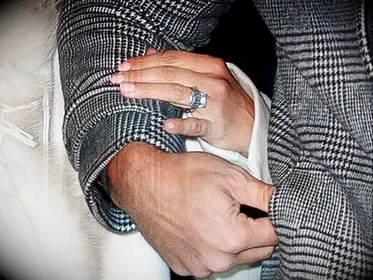 Jennifer Lopez engagement ring from Alex Rodriguez