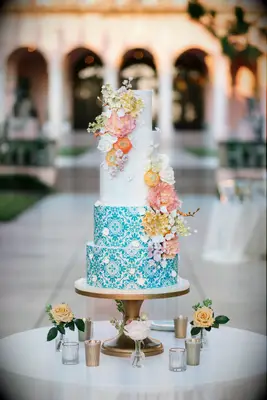 caila quinn wedding cake blue and white with florals