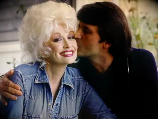 Dolly and Carl posing for photo.