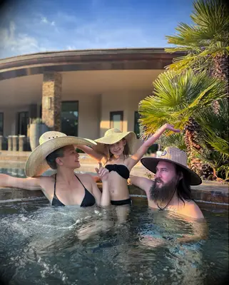 La Storia d'Amore di Kate Hudson I Danny Fujikawa