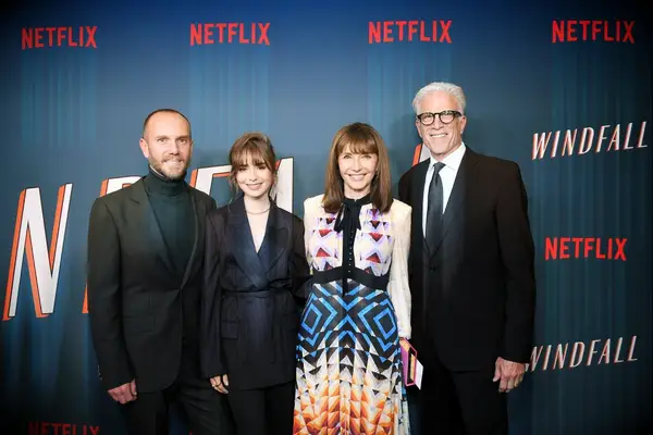 Ted Danson and Mary Steenburgen with their children