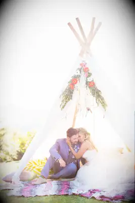 Vanessa Ray and Landon Beard