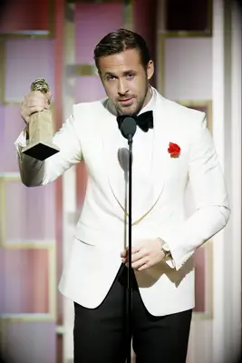 Ryan Gosling thanking Eva Mendes at the Golden Globes