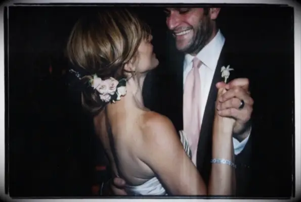 Peter Hermann and Mariska Hargitay dancing at their wedding
