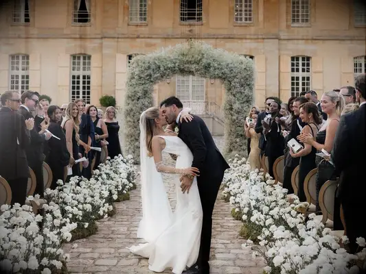 Hannah Godwin and Dylan Barbour wedding photo