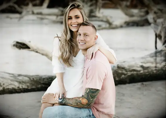 Qui és la dona de Caeleb Dressel? Tot sobre la història d’amor del nedador olímpic