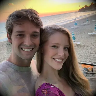 Skuespilleren i Patrick Schwarzenegger og den relationelle kalender i Shaby Champion -modellen