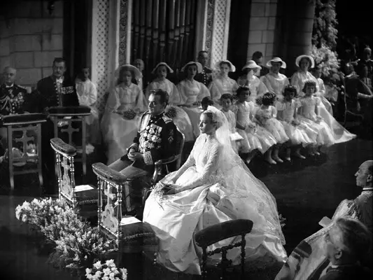 Grace Kelly et Romance de conte de fées de Prince Rainier III
