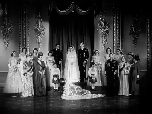 Queen Elizabeth wedding picture with bridesmaids and wedding party members