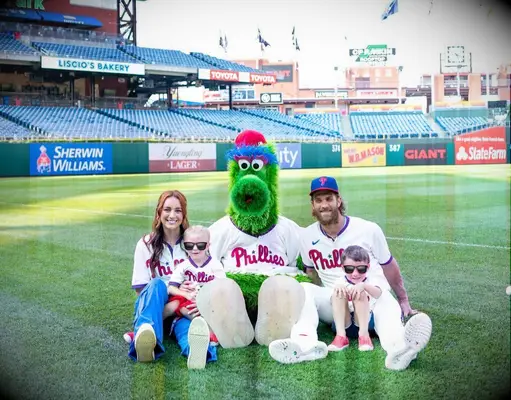 Bryce and Kayla Harper with their kids Krew and Brooklyn