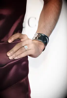 Un regard rapproché sur la bague de fiançailles de Misty Copeland d'Olu Evans