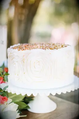 Engagement cake with rosette design