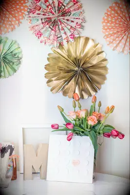 Heart-shaped guest book bridal shower idea 2023. 