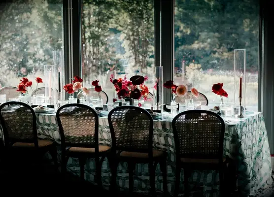 High-Contrast Tablescape