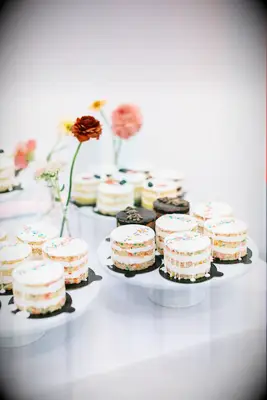 Mini individual naked cakes