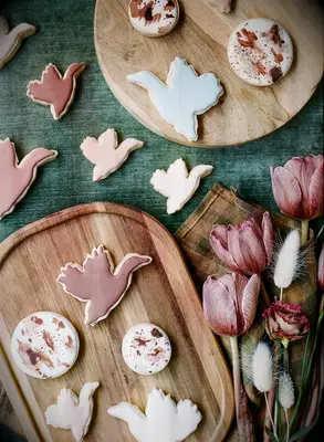 Custom duck-inspired sugar cookies