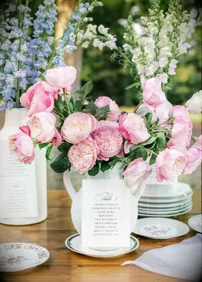 Decorations at Bridgerton themed bridal shower