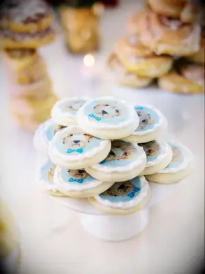 Cookies printed with a dog