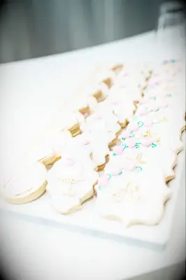 Elegant sugar cookie dessert idea for bridal shower. 