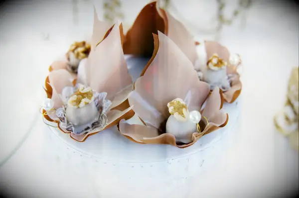 Pearl-inspired dessert idea for bridal shower. 