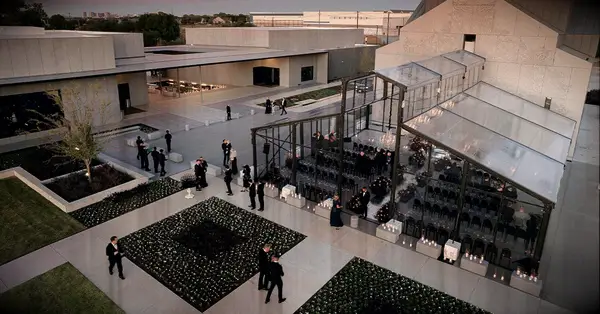 modern wedding venue; how to find a wedding venue