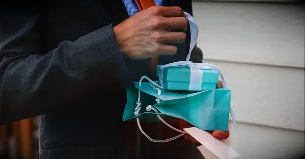 wedding planning guide to making wedding registry