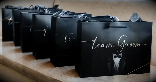 make your wedding party members feel special with gifts or notes