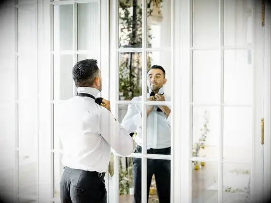 Groom getting ready for wedding Black Friday groom and groomsmen deals
