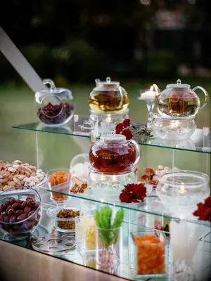 Comment lancer une réception de mariage de brunch qui rivalisera avec une fête du soir