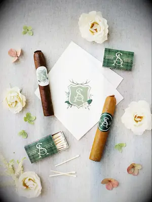 how to honor loved one at wedding cigar favors in their honor
