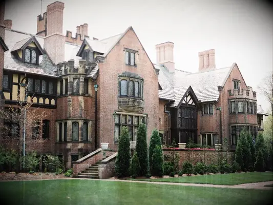 alice in wonderland wedding ideas castle venue