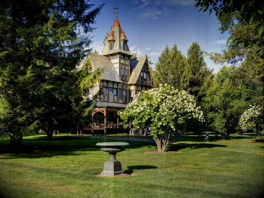 Gilden age mansion as wedding rental in upstate New York