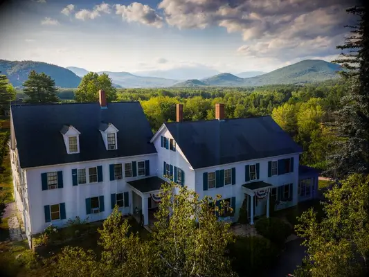 Classic historic home wedding venue rental in New Hampshire