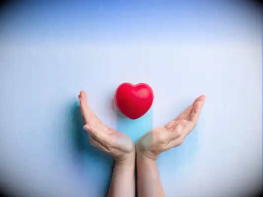 Cos'è un romantico senza speranza? Il significato spiegato dagli esperti