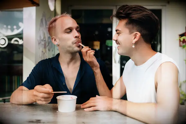 10 maneres de celebrar el vostre amor durant el Dia Nacional del Novium