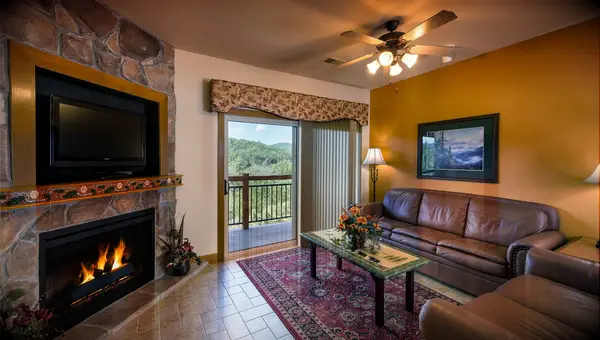 Book a romantic getaway at Westgate Branson Woods Resort