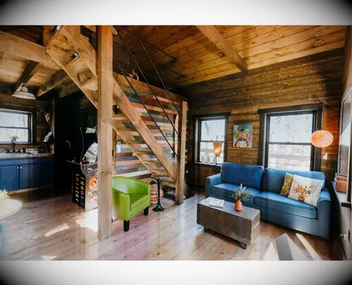 A romantic stay at Tranquil Treehouse on Table Rock Lake