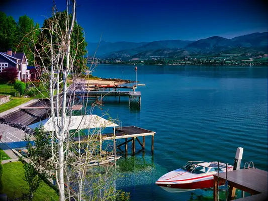 A Lakeshore view at Lake Chelan in Washington State