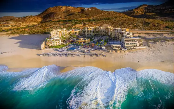 Pueblo Bonito Pacifica Golf & Spa Resort Los Cabos honeymoon package