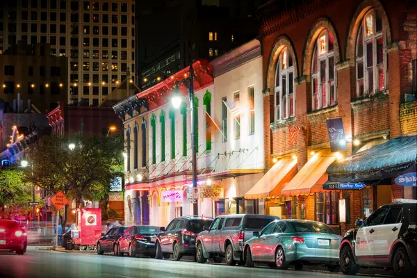 Austin Bachelorette Party Ideas - Bars and clubs at the famous Sixth Street music and entertainment district of downtown Austin, Texas