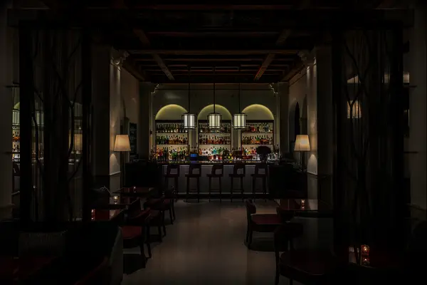 restaurant daniel interiors bar