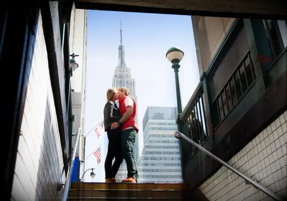 Kissing in New York