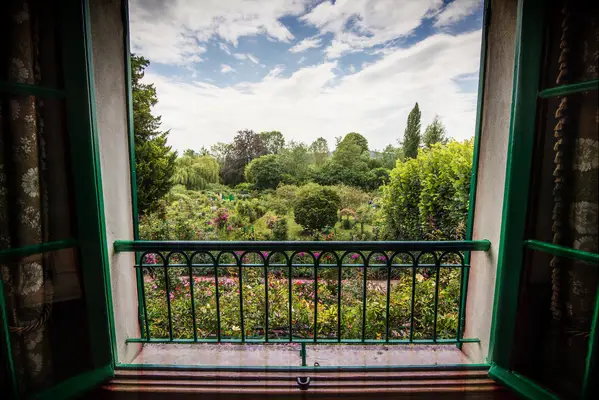 So planen Sie Ihre Flitterwochen (plus ein kostenloses Reiseblatt)