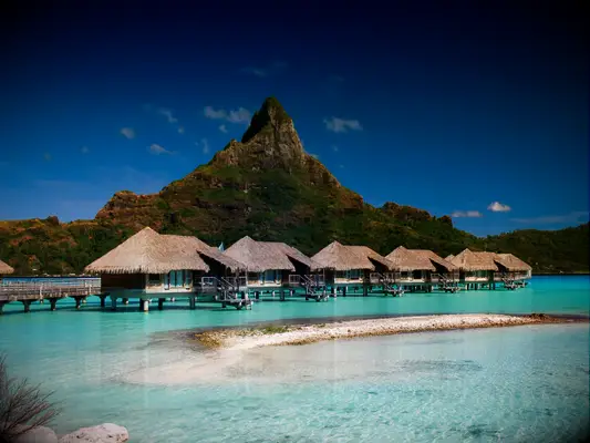 Far-Flung wedding destination: Tahiti 