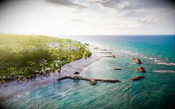 caribbean half moon bay