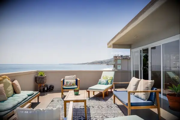 Balcony with sea in background